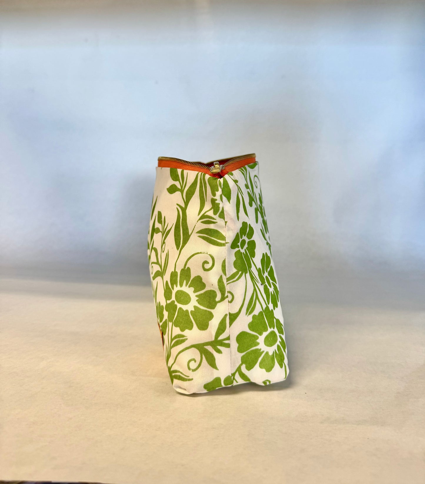 Travel pouch - green floral